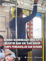 Menteri Kepergok Naik KRL Tanpa Pengawalan, Aksinya Viral di Media Sosial – 10 Agustus 2025