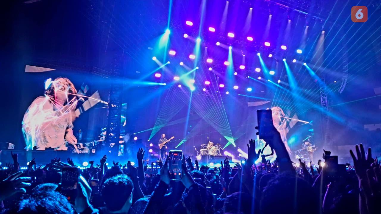 ONE OK ROCK Siap Tutup Rangkaian Detox Asia Tour 2026 dengan Konser Spektakuler Penuh Energi